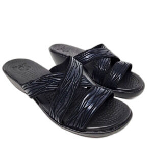 Crocs Women's Molalla Black Animal Print Strappy Slip-On Mule Sandal Size 8